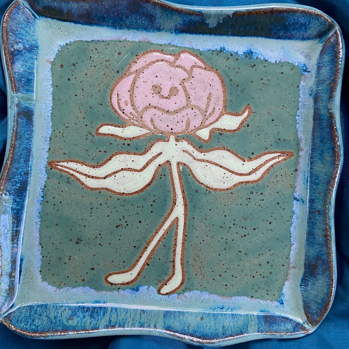 Medium Dancing Flower Trinket Dish