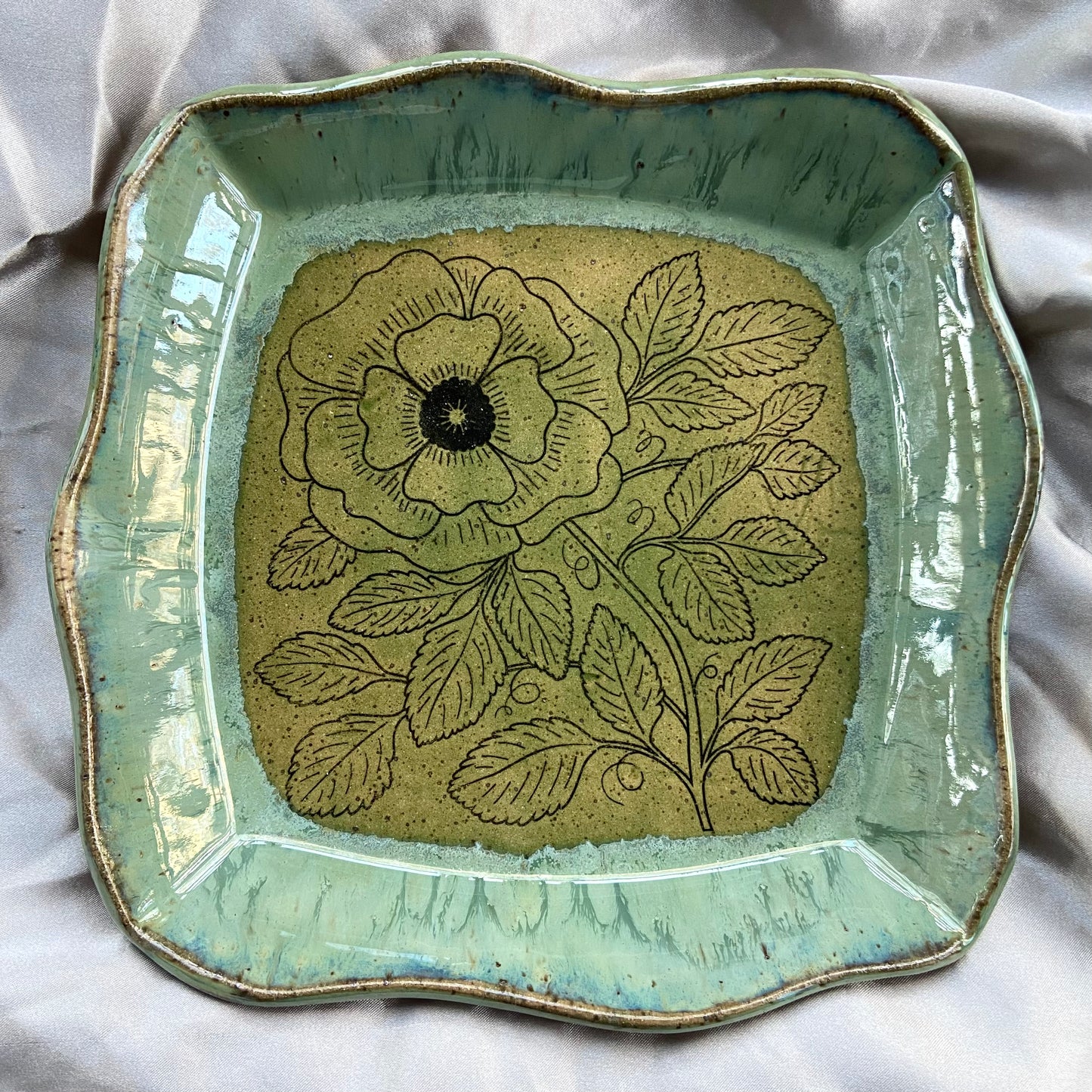 Large Flower Serving Dish