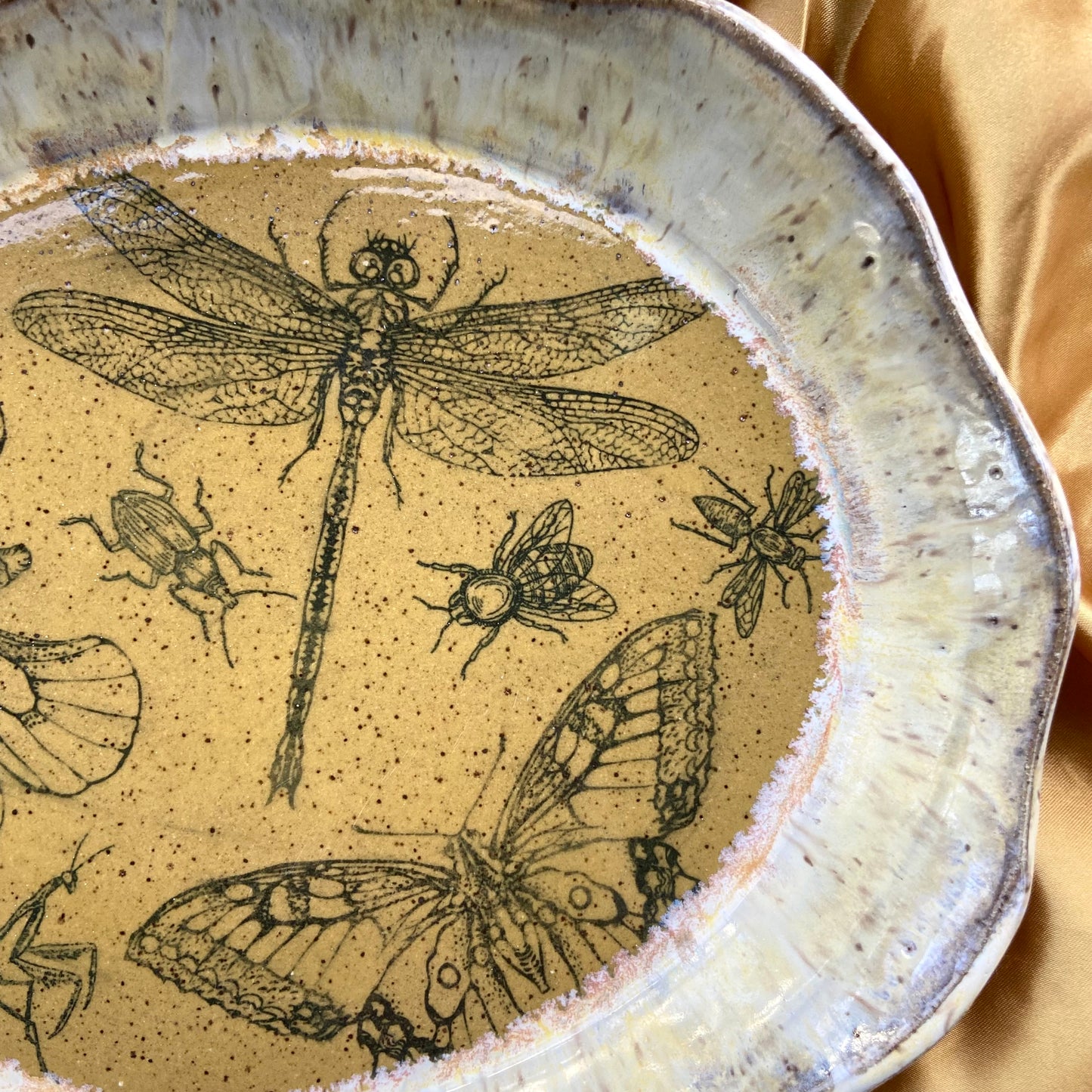 Large Insect Serving Dish