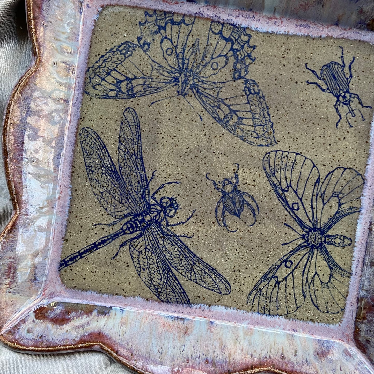 Large Insect Serving Dish